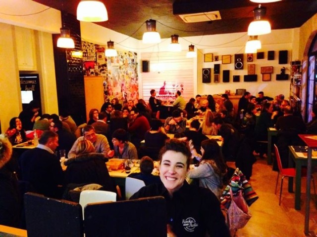 RockaRolla, la sala