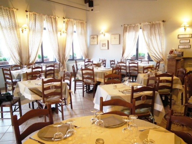 Osteria La Mentana, sala interna